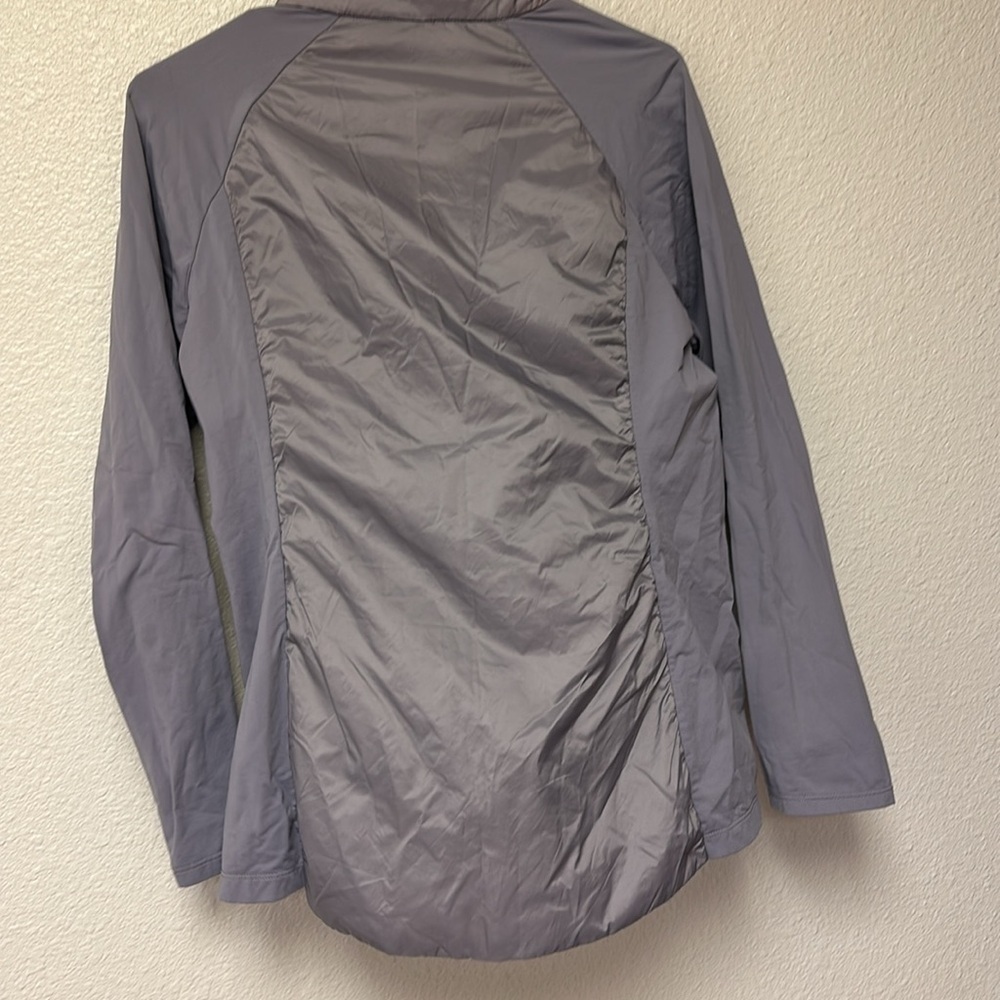 32* degrees performance shacket size medium - Picture 9 of 9